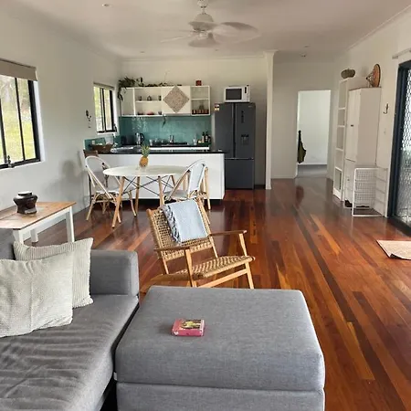 Himalaya Pet Friendly Apartment Agnes Water Exterior photo